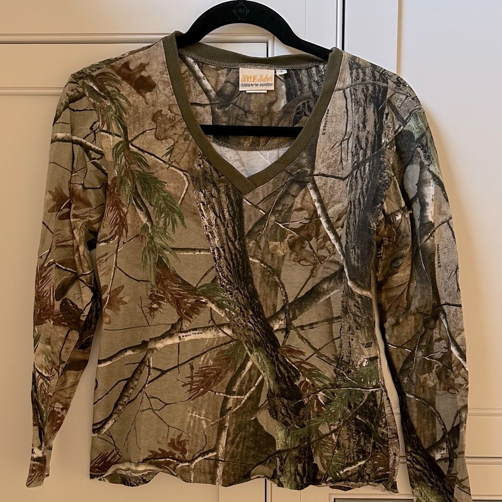 Women’s She Safari long sleeve T shirt